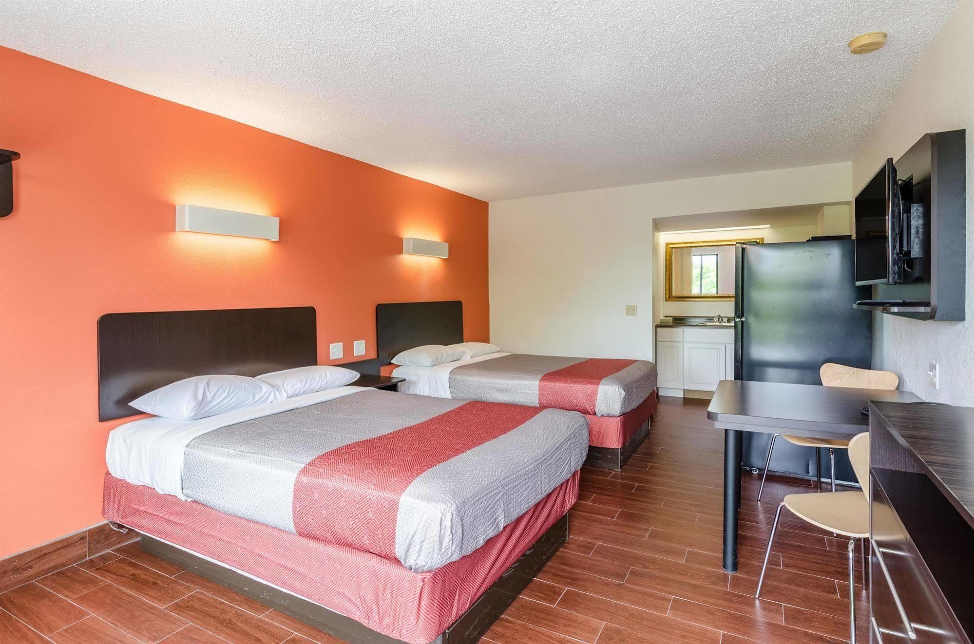 Motel 6-Lexington, Va מראה חיצוני תמונה